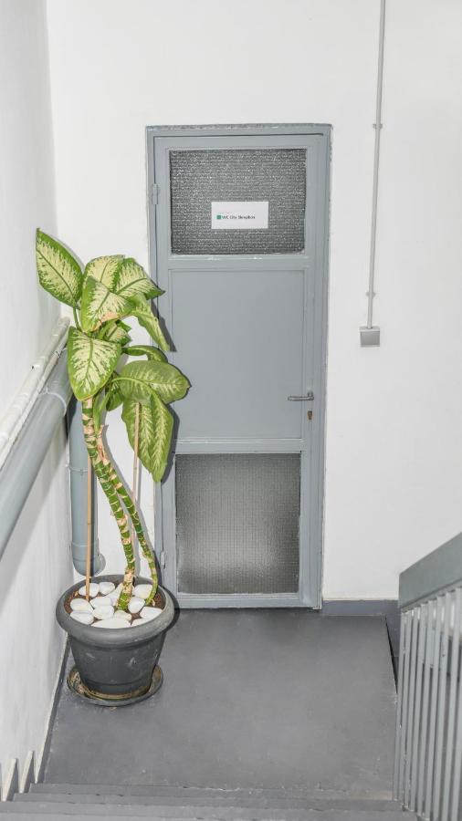 Monastiraki Citycenter Sleepbox- Unspoiled Athens Apartments Exterior photo