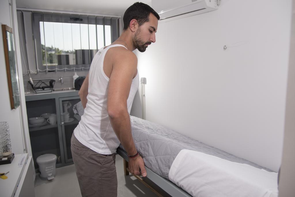 Monastiraki Citycenter Sleepbox- Unspoiled Athens Apartments Exterior photo